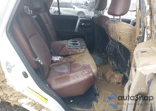 JTEKU5JRXP6180985: 41522726