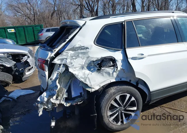 3VV0B7AX5NM042667: 41523101