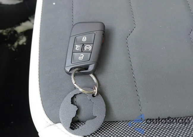 3VVVC7B24SM009189: 41525294