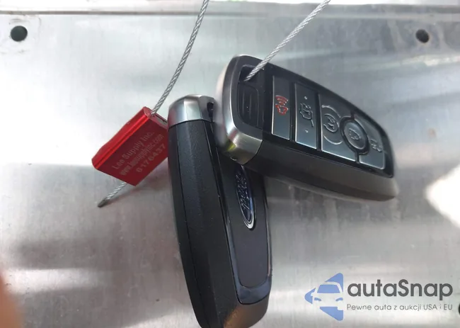 1FMJK1J83REA98073: 41525411