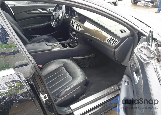 WDDLJ7DB9DA085456: 41528799