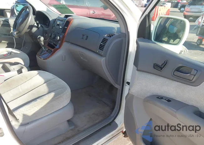 KNDMB233266028367: 41528373