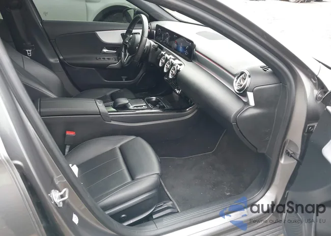 W1K3G4FB2MJ292636: 41528381