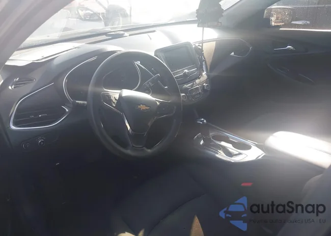 1G1ZE5ST3GF293079: 41530134