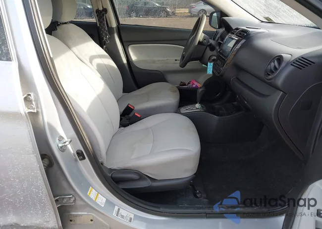 ML32FUFJ1NHF05297: 41530908