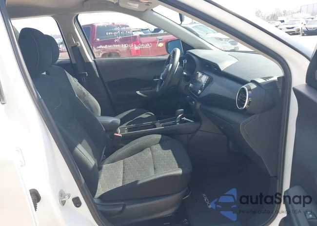 3N1CP5CV7RL535102: 41533287