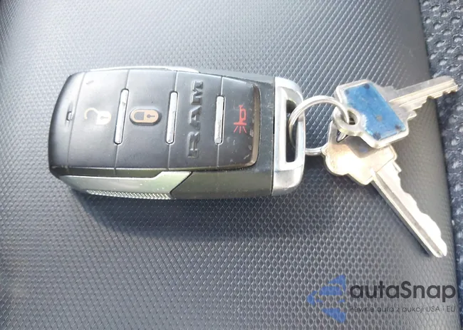 1C6SRFLT8MN594702: 41534980