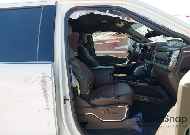 1FT8W3BM3PED98143: 41534542