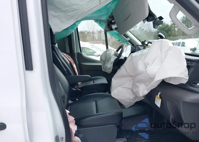 1FBAX2C85RKB46137: 41535996