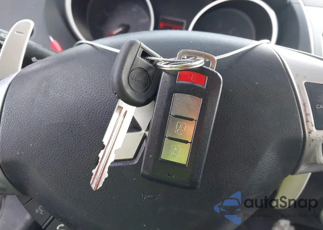 JA4MT41X99Z010413: 41536109