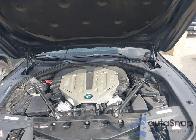 WBAKB83579CY60334: 41540571