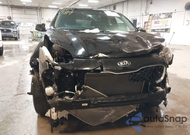 KNDPMCAC7N7999941: 41541789