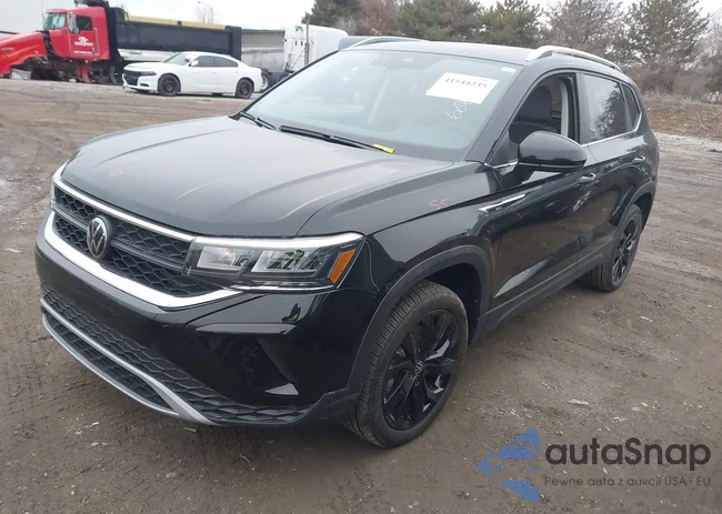 3VVEX7B21RM077979: 41544235