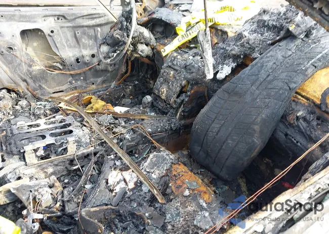 JH4KB166X7C004374: 41543496