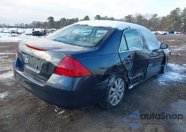 1HGCM66556A004864: 41548681