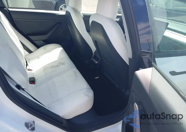 5YJ3E1EA1NF241533: 41548883