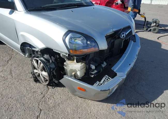 KM8JM12B79U989932: 41549722