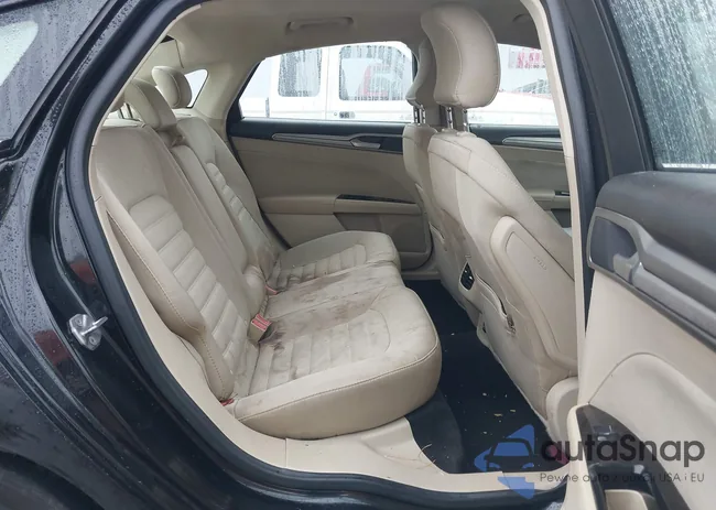 3FA6P0H75FR176080: 41551878