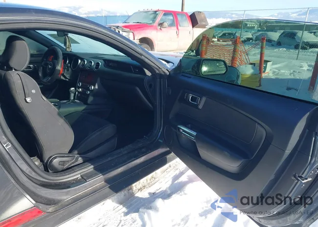 1FA6P8TH8L5158959: 41551644