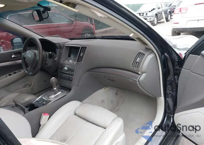 JN1CV6AR1CM673958: 41552927