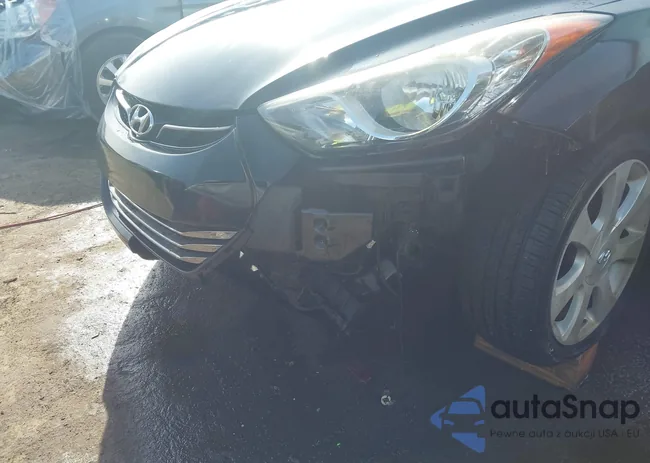 KMHDH4AE2BU165650: 41553080