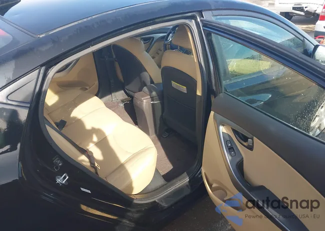 KMHDH4AE2BU165650: 41553080