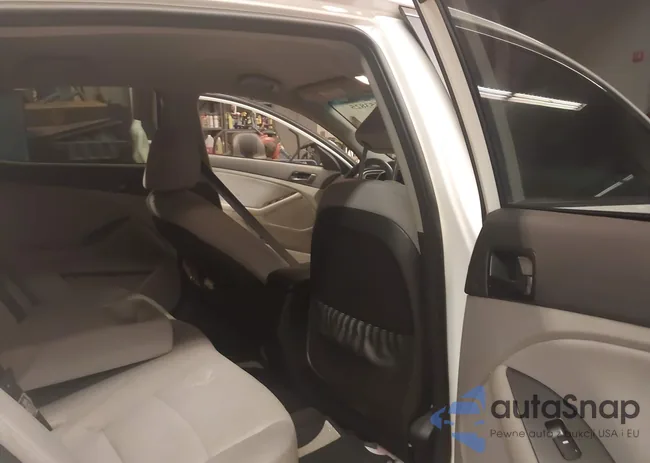 KNAGM4A75E5507893: 41553825