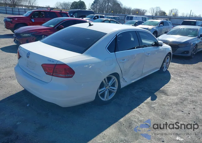 1VWBV7A33FC098005: 41553832