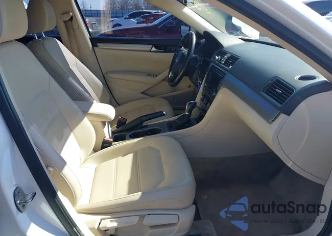 1VWBV7A33FC098005: 41553832