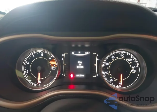 1C4PJLAB3HD235753: 41556025