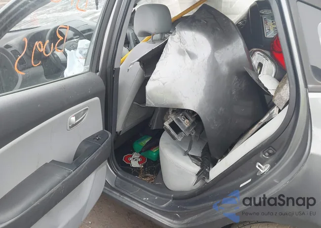 KMHDU46D28U515993: 41555289