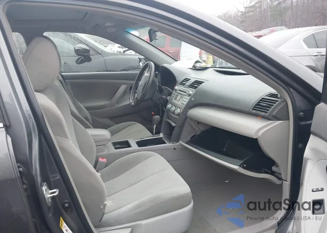 4T1BE46K77U589735: 41557012