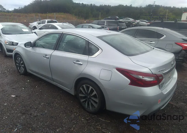 1N4AL3AP0JC150141: 41558208