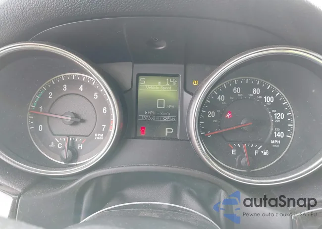 1C4RJFAG2CC352681: 41557605