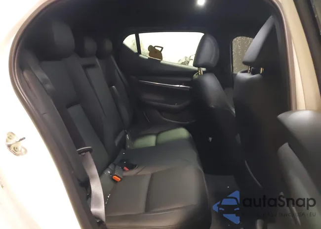 JM1BPAKM9P1600918: 41560846