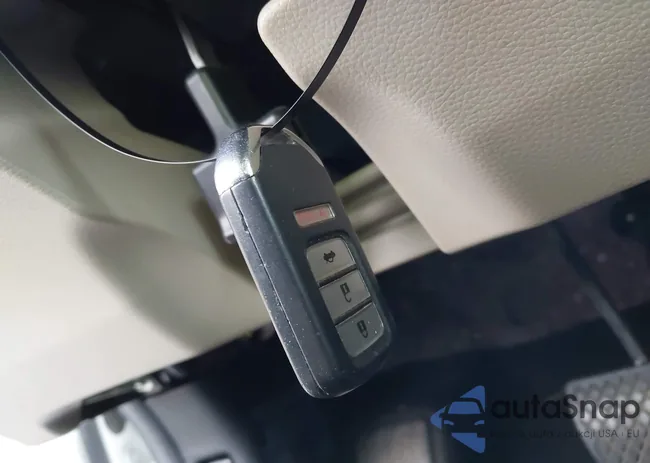 1HGCR2F74EA081932: 41560943