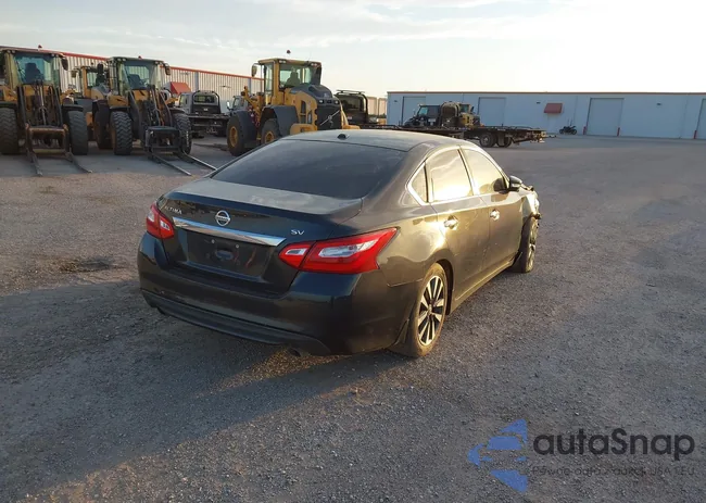 1N4AL3AP0HC131759: 41561696