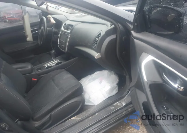 1N4AL3AP0HC131759: 41561696