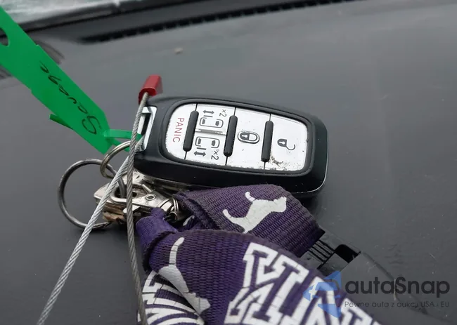 2C4RC1DG4HR723458: 41561519