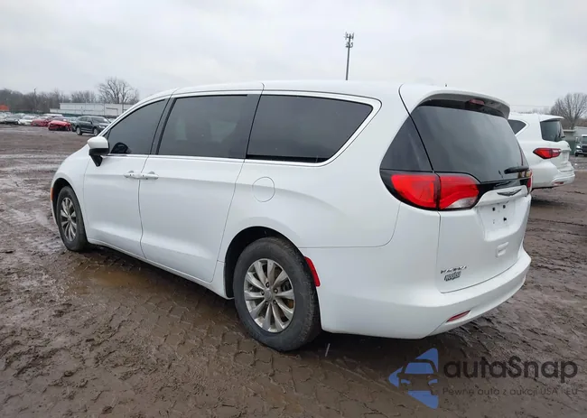 2C4RC1DG4HR723458: 41561519