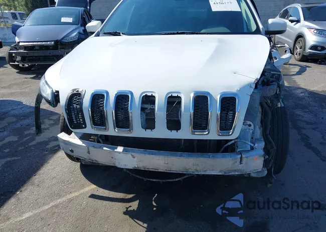 1C4PJLCB1FW596283: 41562278