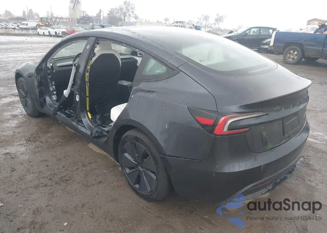 5YJ3E1EB7RF814305: 41566257