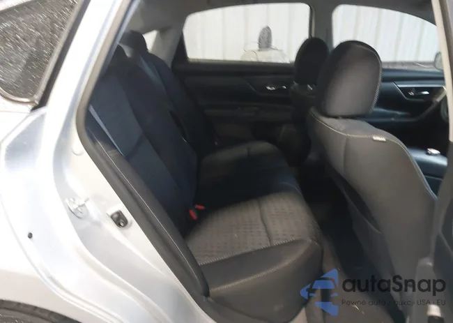 1N4AL3AP1GC241525: 41565656