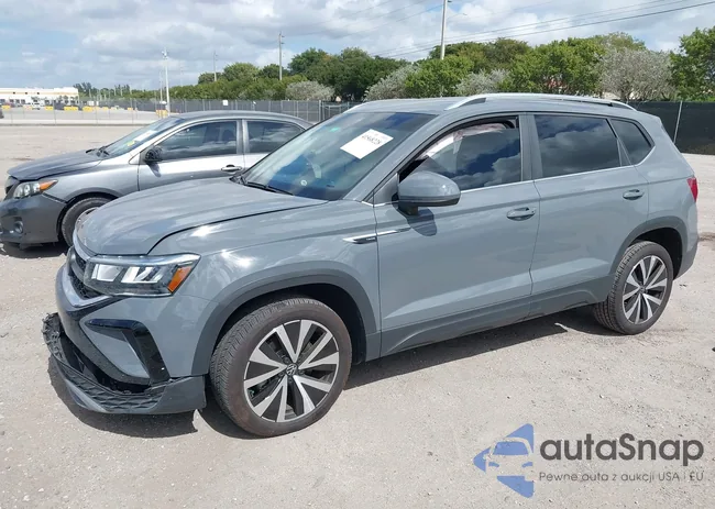 3VVSX7B22RM052141: 41568228