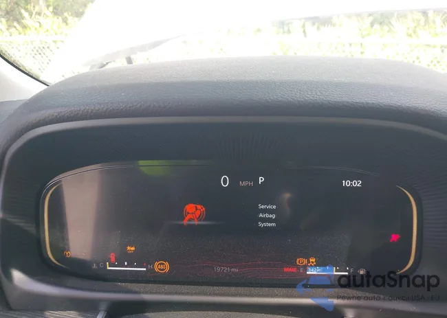 1C4SJRBP5RS104635: 41568551