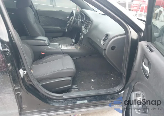 2C3CDXBG5FH744951: 41568571