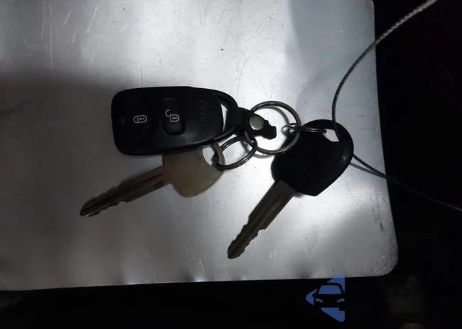 KNDJE723977432268: 41570192