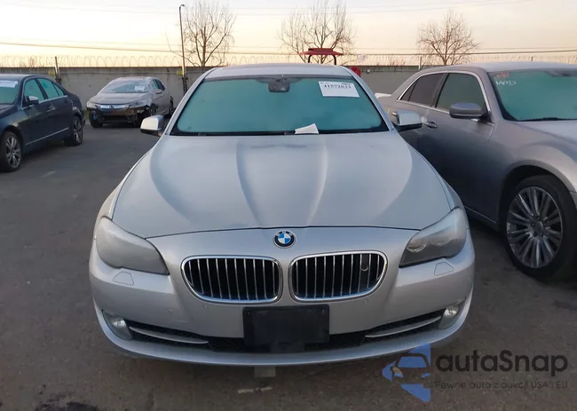 WBAFR9C51BC618129: 41572833