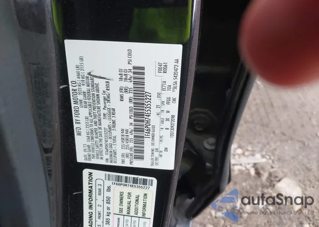 1FA6P0H74E5355227: 41572600