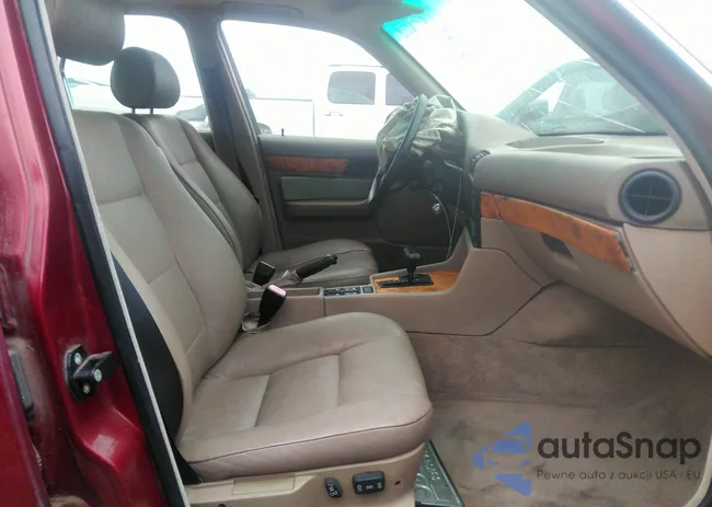 WBAHD6317PBJ84928: 41572607